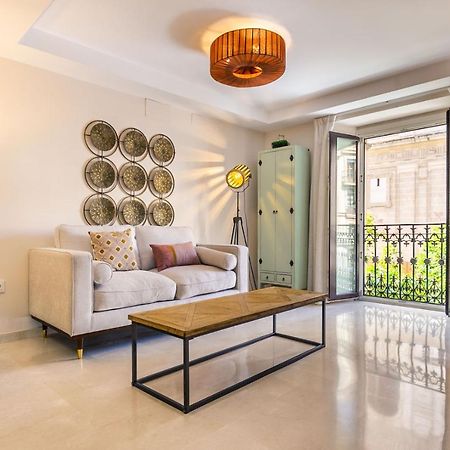 סביליה Apartamento Living By Cathedral מראה חיצוני תמונה
