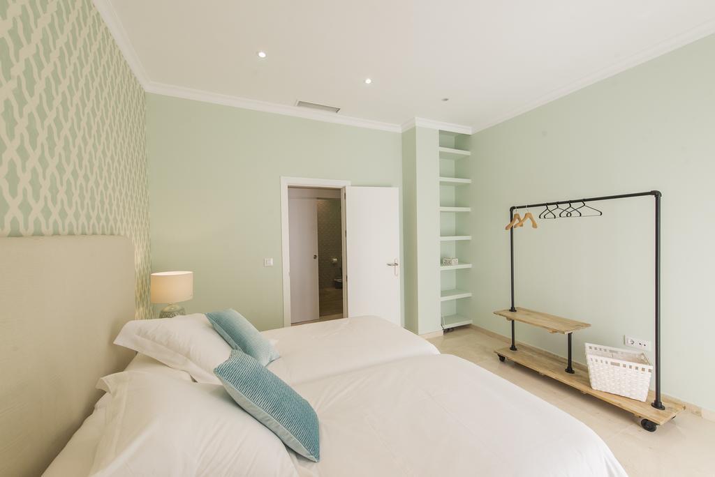 סביליה Apartamento Living By Cathedral מראה חיצוני תמונה