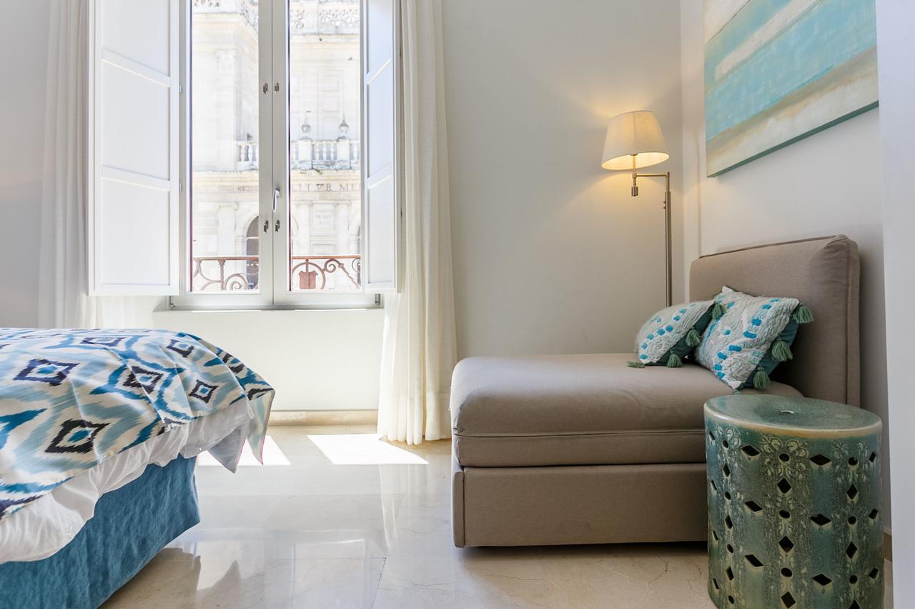 סביליה Apartamento Living By Cathedral מראה חיצוני תמונה